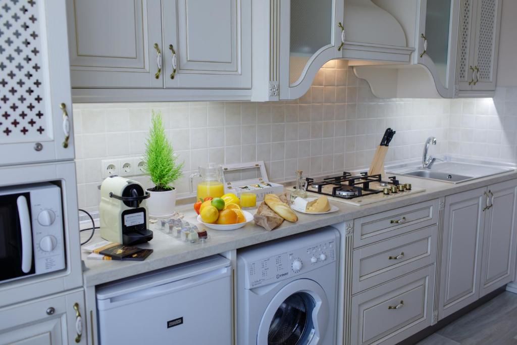 Апартаменты Royal Suite apartment with jacuzzi Сумы-100