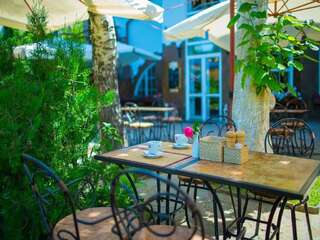 Апартаменты Royal Suite apartment with jacuzzi Сумы Апартаменты с видом на сад-53