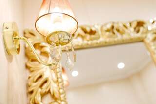 Апартаменты Royal Suite apartment with jacuzzi Сумы Апартаменты с видом на сад-67