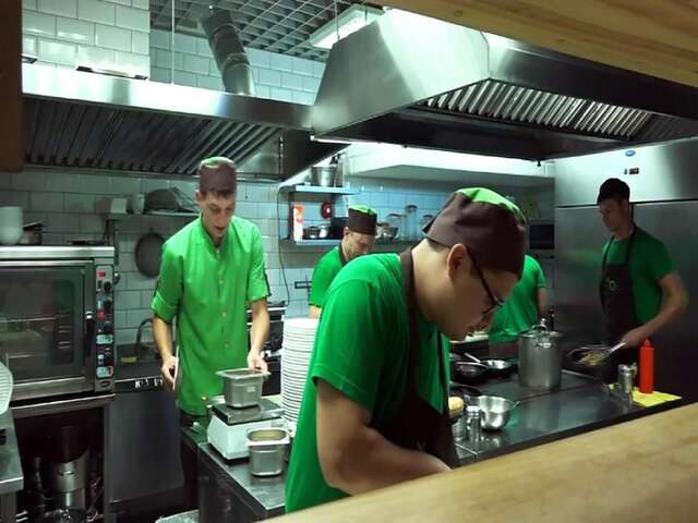 Апартаменты Royal Suite apartment with jacuzzi Сумы-49