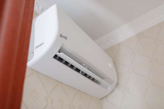 Апартаменты Royal Suite apartment with jacuzzi Сумы-59